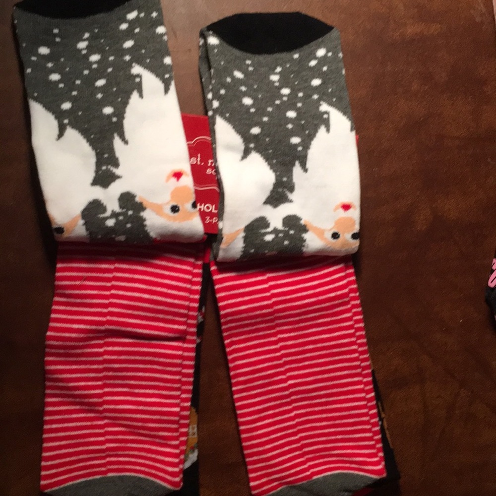 Holiday socks! - Picture 2 of 3